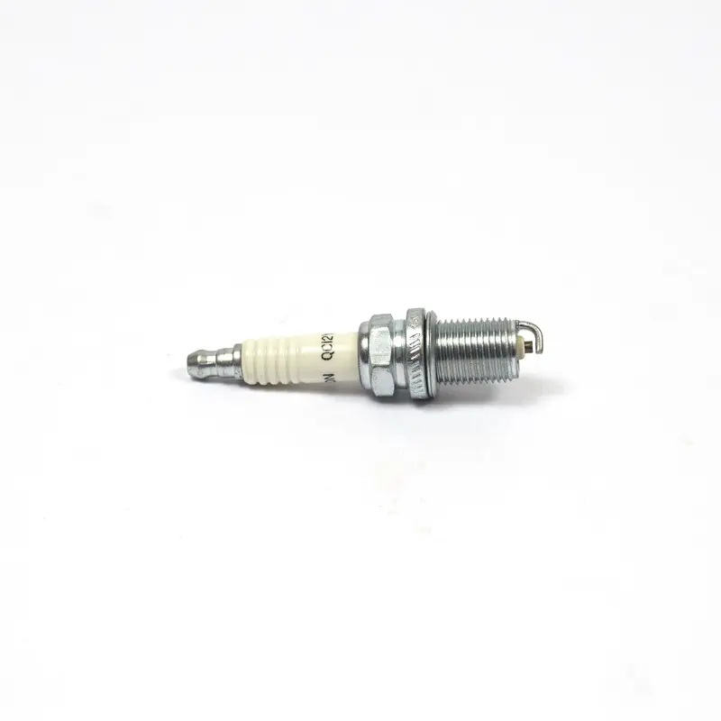 Briggs and Stratton 692720 Spark Plug